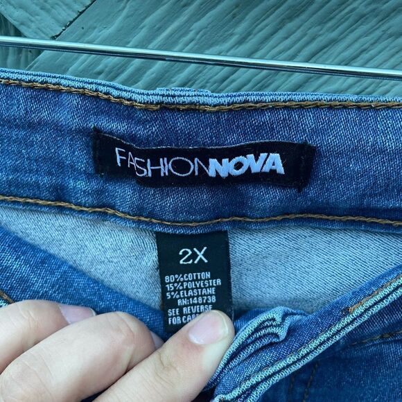 Fashion Nova ultra high rise skinny jeans - Picture 3 of 4